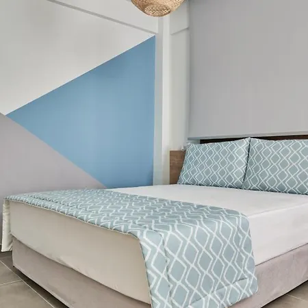 Aparthotel Mougre Polychrono
