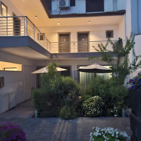 Mougre شقة فندقية بوليخرونو