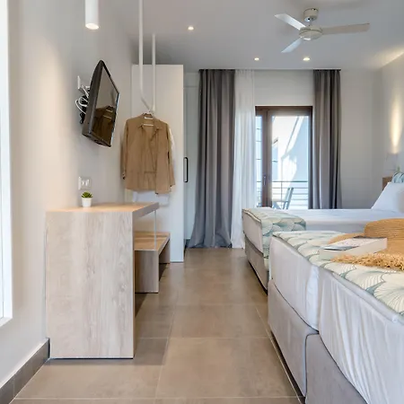 Апарт-отель Mougre Полихроно