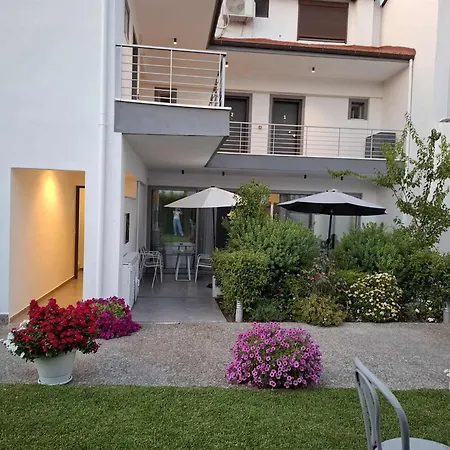 Mougre Aparthotel 3*