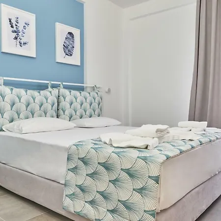 Aparthotel Mougre Polychrono