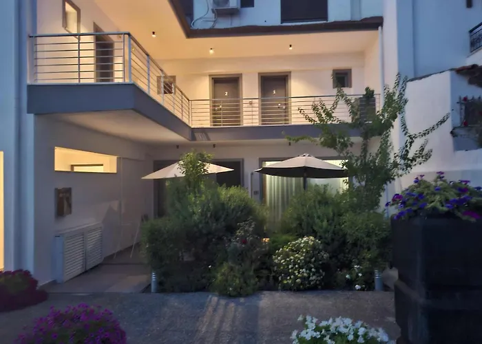 Mougre Hotel de apartamente Polychrono