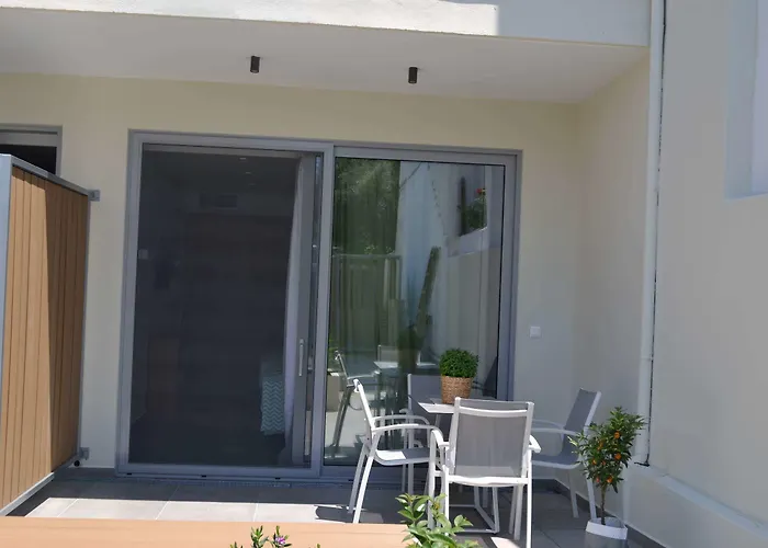 Mougre Hotel de apartamente Polychrono