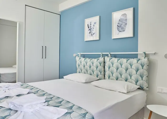 Hotel de apartamente Mougre Polychrono