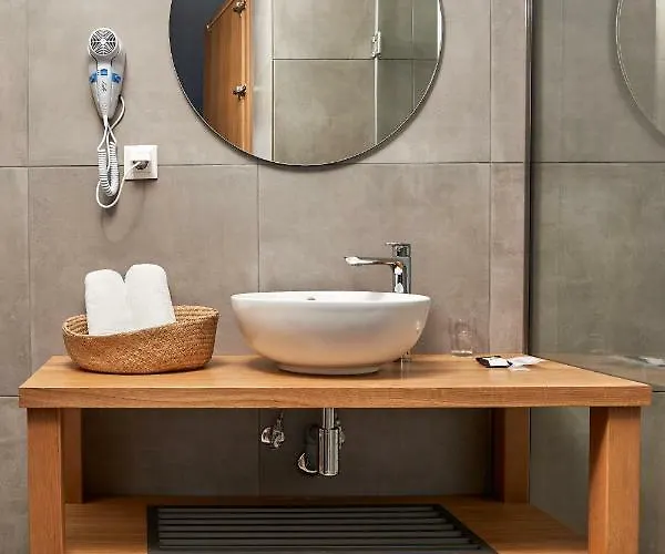 Mougre Hotel de apartamente Polychrono